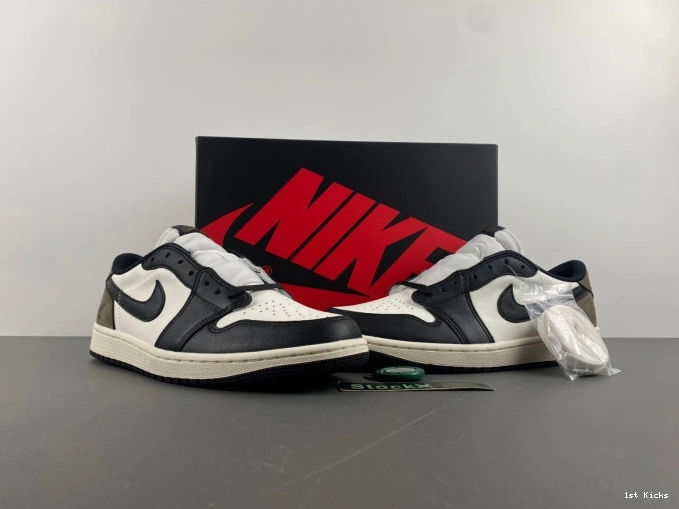 CZ0790-102 1 Air OG Low Mocha Jordan 0822